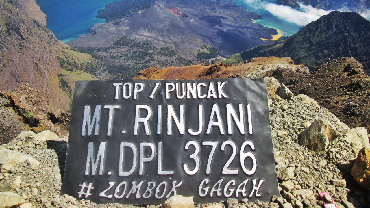 Traveling Ke Gunung Rinjani, Petualangan di Atap Lombok